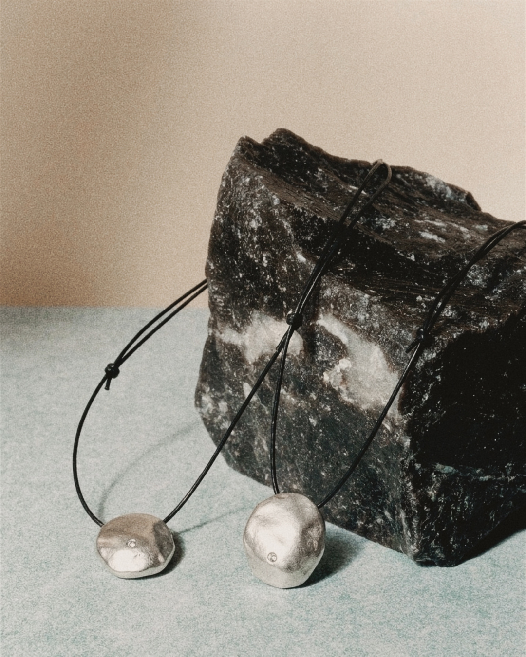 Lo Pendant Necklace